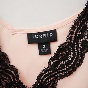 Torrid Blush Pink Button-Front Camisole with Black Lace Trim – 👀BUNDLE😍SAVE🥳